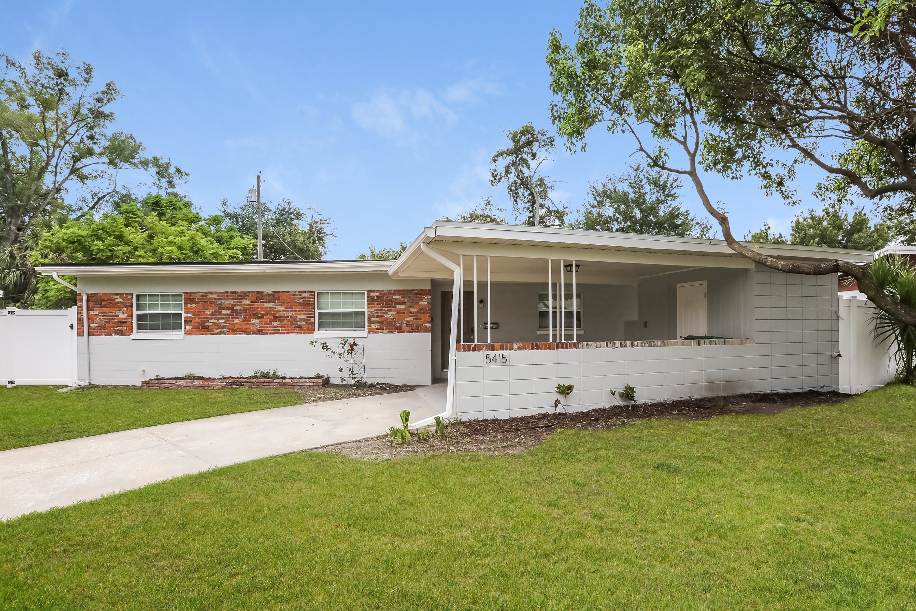 5415 Alloway Street Orlando, FL 32810